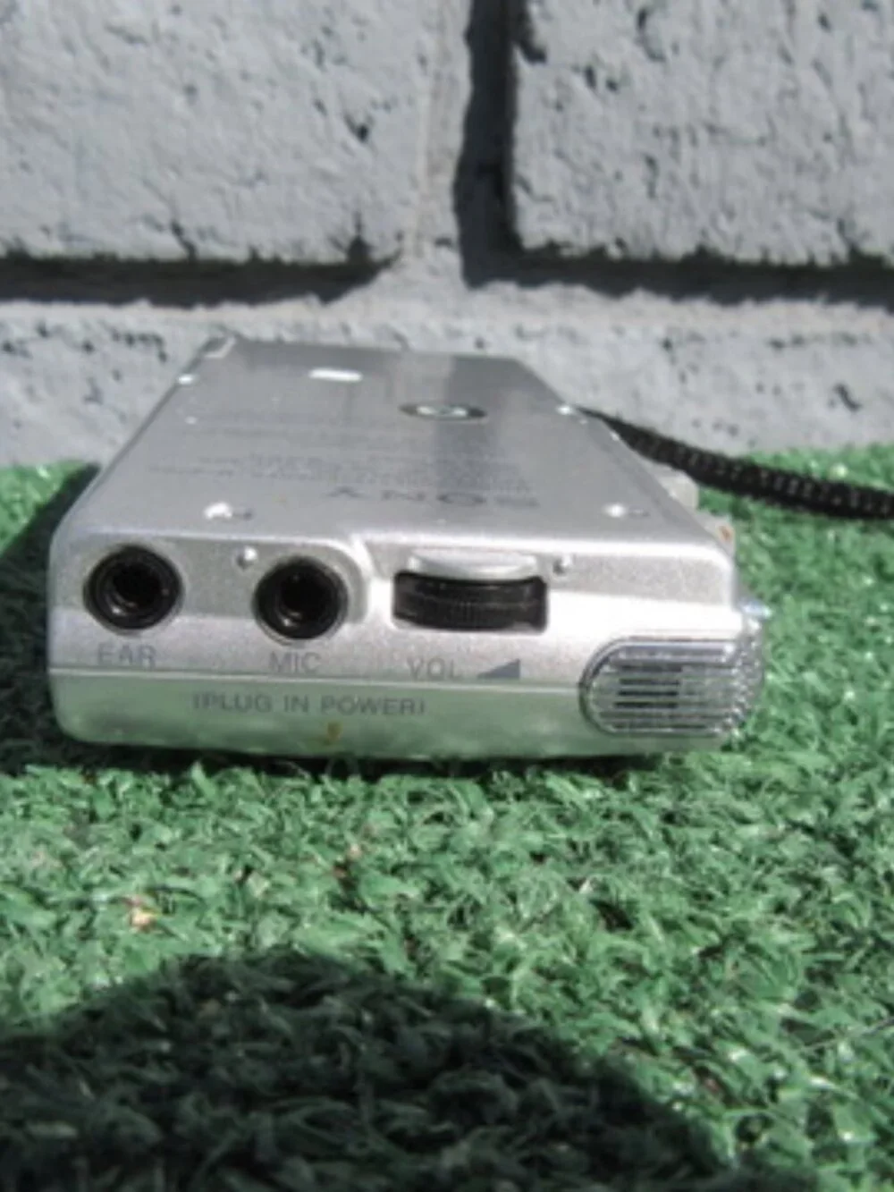 Sony V-O-R Microcassette Audio Recorder M-670V *For Parts*